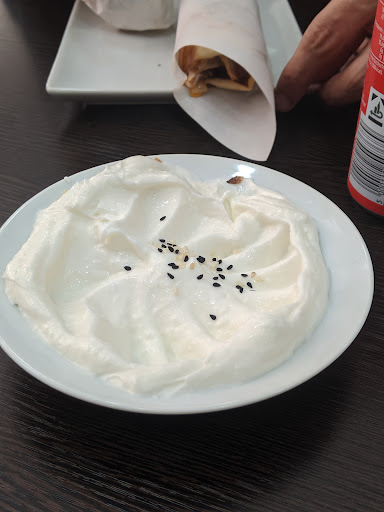 Photo of Shawarma Marina مطعم سوري”، “مطعم عربي”، “شاورما في هامبورغ” - Wandsbeker Chaussee 29, 22089 Hamburg, Germany