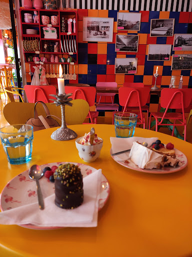 Photo of Café Ulla Terkelsen London - Kastetvej 36, 9000 Aalborg