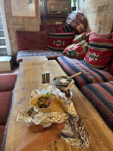 Photo of Falafelkælderen - Rantzausgade 14, 2200 København