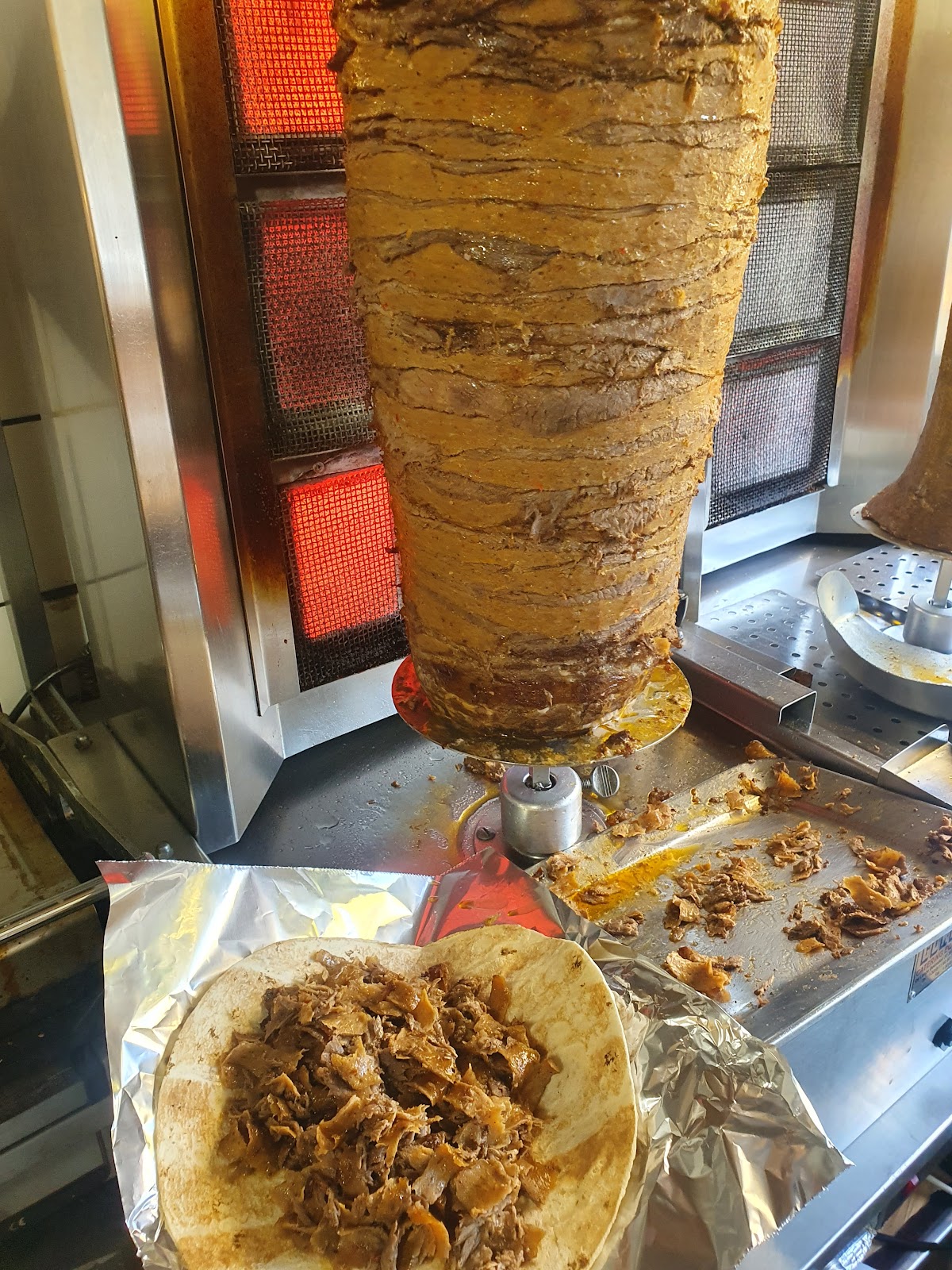 Photo of Konya Slagter & Shawarma Haus by Mehmet Iscan - Sadelmagerporten 4, 2650 Hvidovre