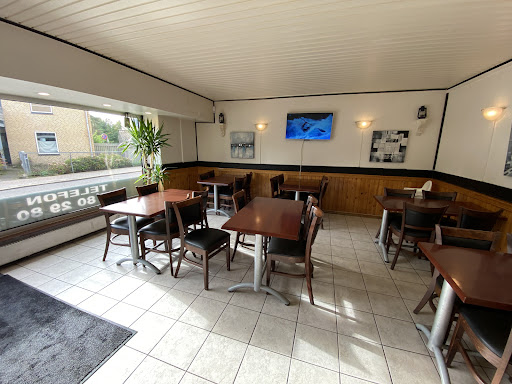 Photo of La Rosa Pizzaria & Grill - Malmbergsvej 1, 2850 Nærum