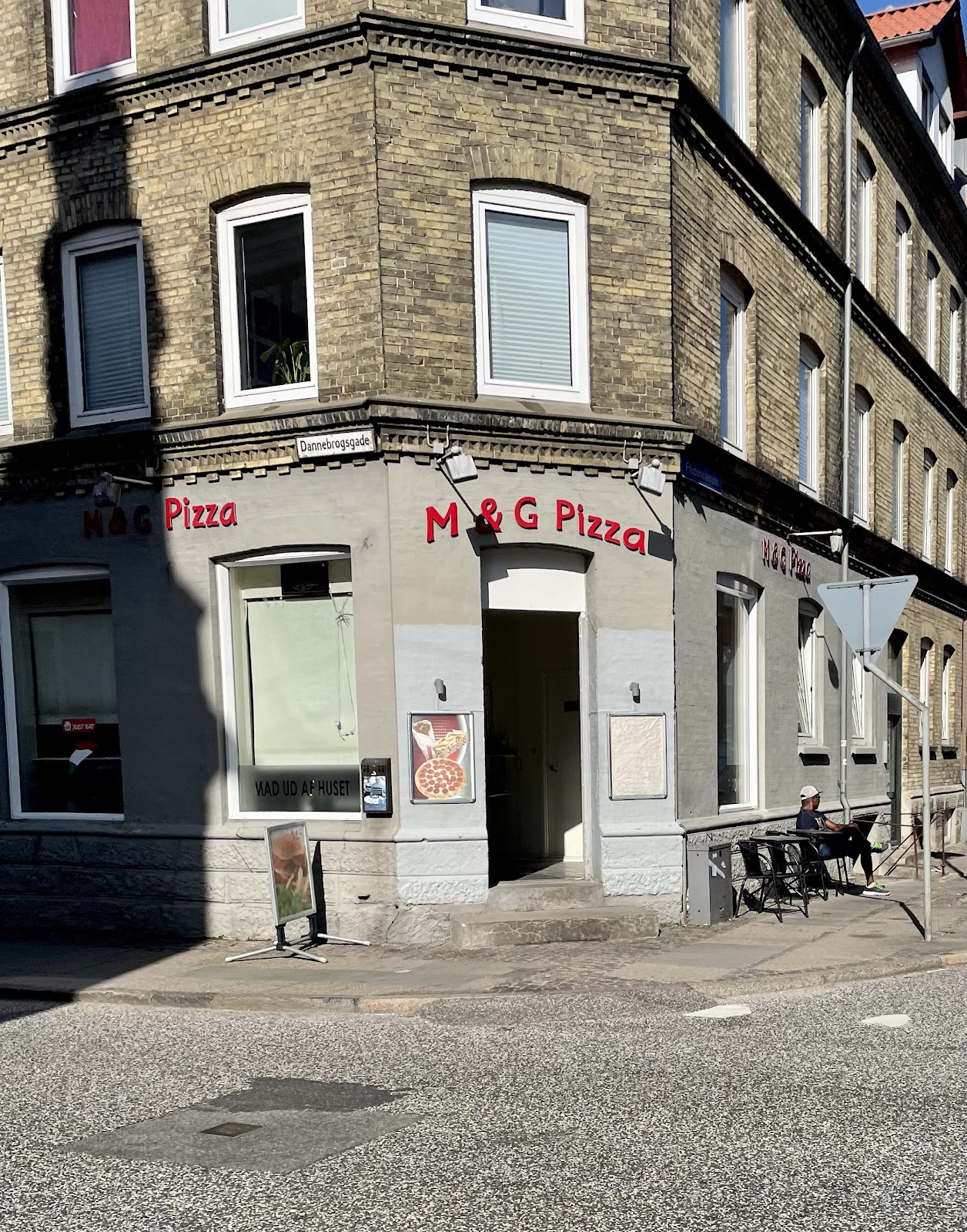 Photo of M & G Pizza - Dannebrogsgade 28, 9000 Aalborg