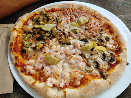 Photo of Rafael's Pizzaria - Store Torvegade 35, 3700 Rønne