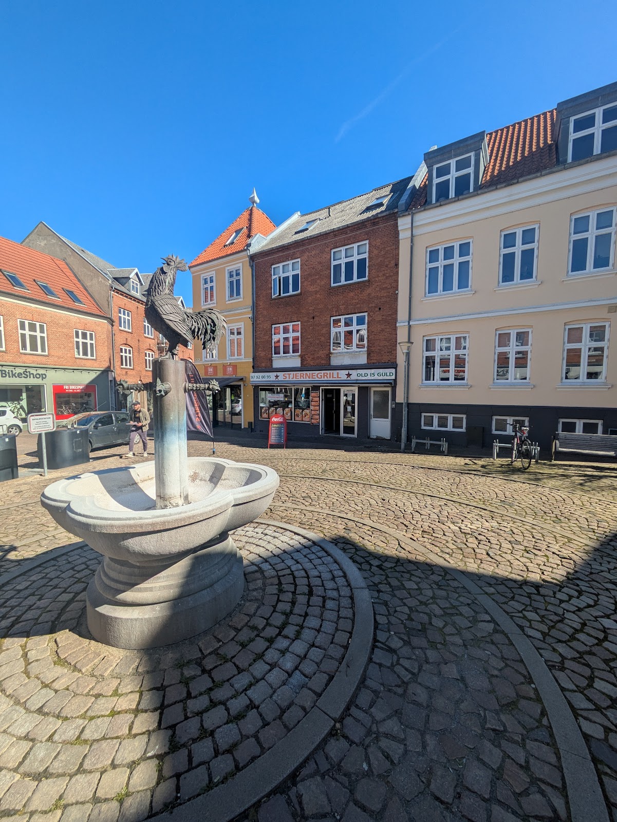 Photo of Pizza & Stjerne Grill - Lille Torv 6, 7700 Thisted