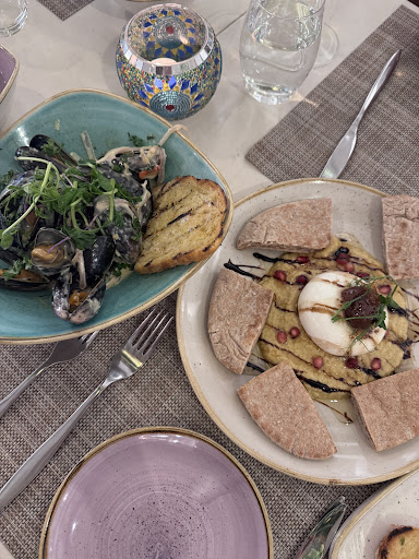 Photo of Mediterranean (Aberdeen) - 24-26 Thistle St, Aberdeen AB10 1XD