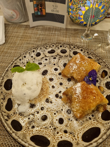 Photo of Mediterranean (Aberdeen) - 24-26 Thistle St, Aberdeen AB10 1XD