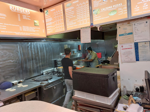 Photo of Taste Budz Stirling - 8 Maxwell Pl, Stirling FK8 1JU