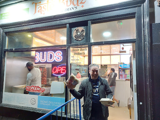 Photo of Taste Budz Stirling - 8 Maxwell Pl, Stirling FK8 1JU