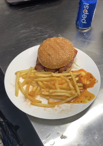 Photo of Alibaba Eats (Indian,Grill, burgers, wraps, kebab and peri-peri)) - 69A High St, Alton GU34 1AB