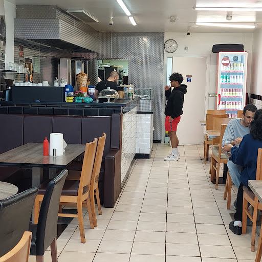 Photo of Damascus Restaurant - 133 Lisburn Rd, Belfast BT9 7AG