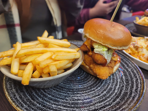 Photo of Burger Boys - 160 Faversham Rd, Kennington, Ashford TN24 9AE