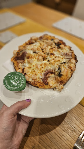 Photo of Caprinos Pizza Wymondham - 40 Market St, Wymondham NR18 0BB