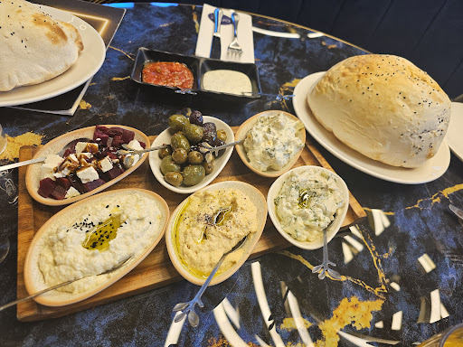 Photo of Opuz Aylesbury - Unit 9, The Exchange, Aylesbury HP20 1UR