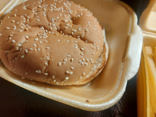 Photo of Gi Ges - 23 Kingsbury, Aylesbury HP20 2JA