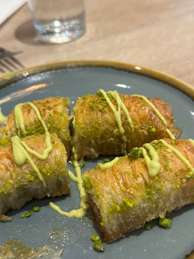 Photo of Eda Restaurant - 8 High St, Glasgow G1 1NL