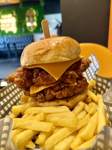 Photo of Chicky’s - 120 Duke St, Glasgow G4 0XW