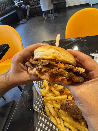 Photo of Chicky’s - 120 Duke St, Glasgow G4 0XW