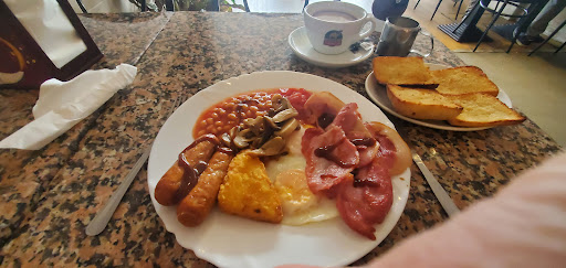 Photo of BoaVista - 215 Radford Rd, Nottingham NG7 5GT