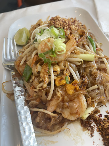 Photo of Bee Thai Restaurant and Takeaway - 107 Central Ave, Beeston, Nottingham NG9 2QS