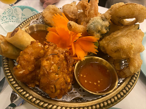 Photo of Bee Thai Restaurant and Takeaway - 107 Central Ave, Beeston, Nottingham NG9 2QS