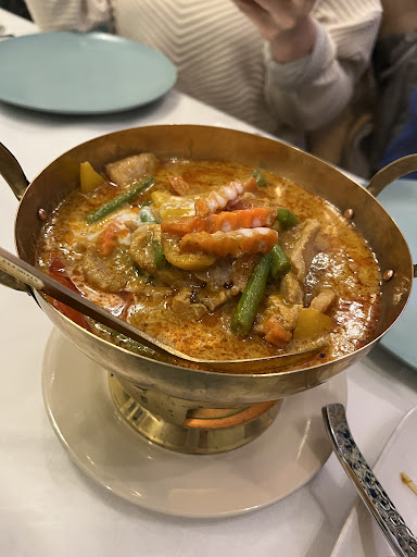 Photo of Bee Thai Restaurant and Takeaway - 107 Central Ave, Beeston, Nottingham NG9 2QS