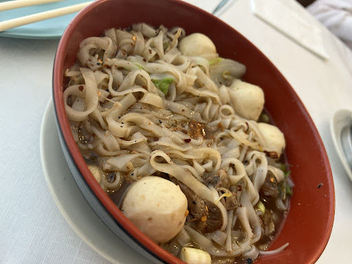 Photo of Bee Thai Restaurant and Takeaway - 107 Central Ave, Beeston, Nottingham NG9 2QS