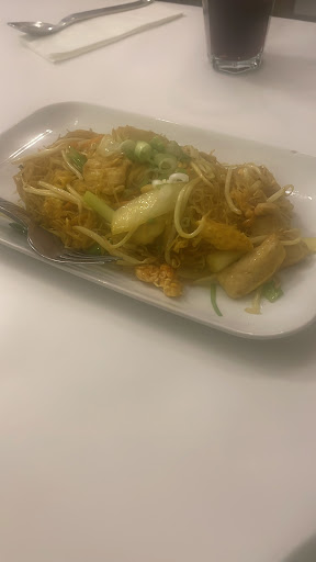 Photo of Bee Thai Restaurant and Takeaway - 107 Central Ave, Beeston, Nottingham NG9 2QS