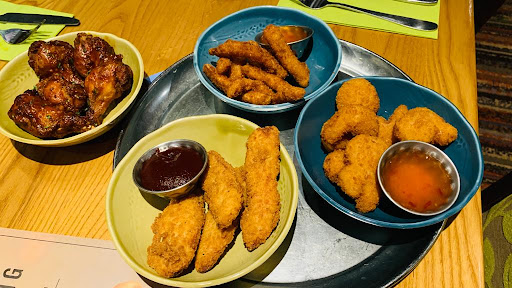 Photo of Harvester Wilford Farm Nottingham - 1 Clifton Ln, Wilford, Nottingham NG11 7AT