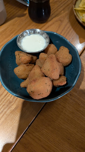 Photo of Harvester Wilford Farm Nottingham - 1 Clifton Ln, Wilford, Nottingham NG11 7AT