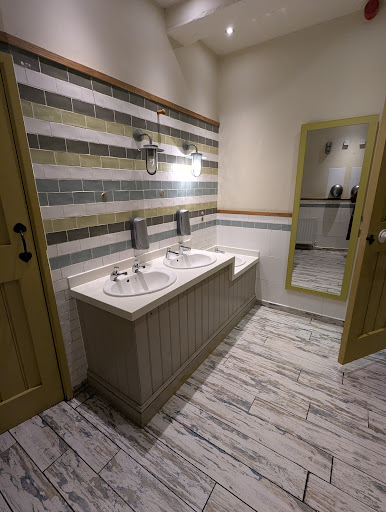 Photo of Harvester Wilford Farm Nottingham - 1 Clifton Ln, Wilford, Nottingham NG11 7AT