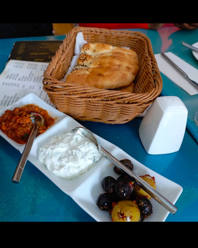 Photo of Turquoise Kitchen - 330 Hucknall Rd, Sherwood, Nottingham NG5 1FS