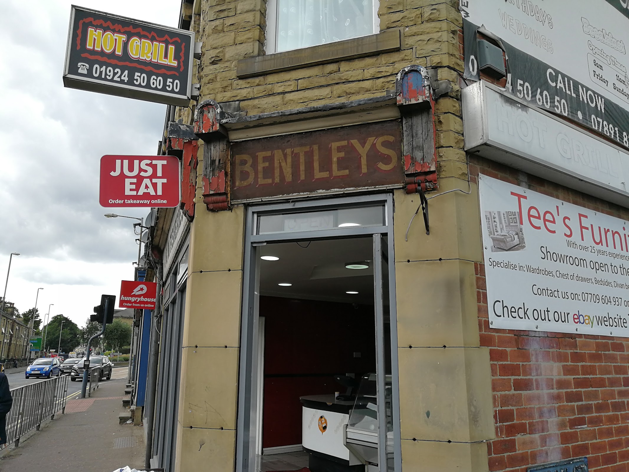 Photo of Hot Grill - 564 Huddersfield Rd, Ravensthorpe, Dewsbury WF13 3HH