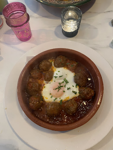 Photo of Goat in the Tree - 16 Park Rd, Glasgow G4 9JG