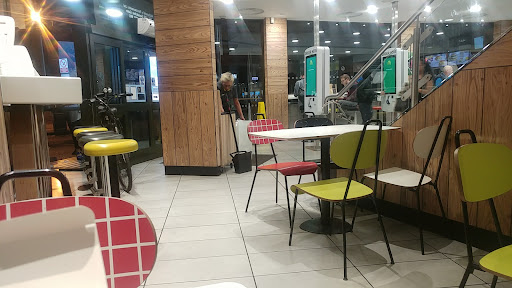 Photo of McDonald's - 63, 65 St Sepulchre Gate, Doncaster DN1 1RX