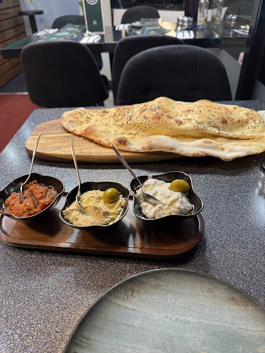 Photo of Antep Bar and Grill Doncaster - 10 Nether Hall Rd, Doncaster DN1 2PW