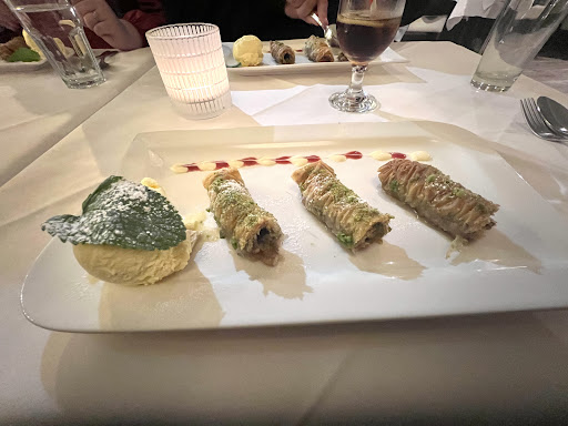 Photo of Denis Turkish & Mediterranean Restaurant - 92 Sheep St, Bicester OX26 6LP