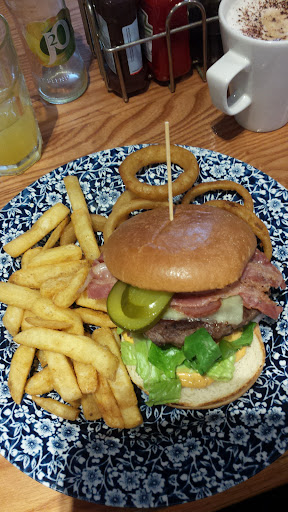 Photo of The Blue Boar - JD Wetherspoon - 39 High St, Billericay CM12 9BA