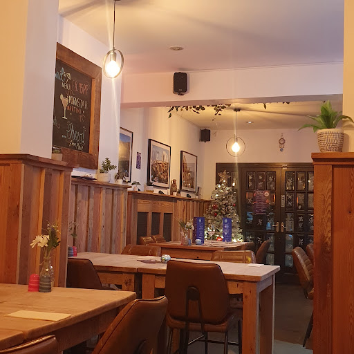Photo of Mavi Mediterranean BBQ and Bar - 68 Pensby Rd, Heswall, Wirral CH60 7RE