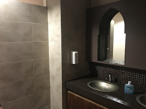 Photo of Kimos Restaurant - 38-44 Mount Pleasant, Liverpool L3 5SD