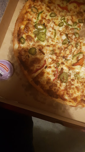 Photo of Le Golden Pizza and Charcoal Grill - 35 Market Pl, Boston PE21 6NH