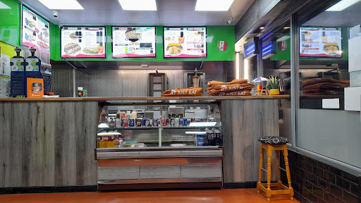 Photo of Capizzi - 86 The Rake, Bromborough, Wirral CH62 7AL