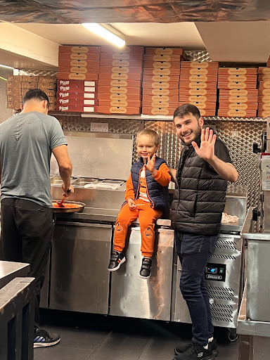 Photo of Antep Kebab House Buckingham - 5 High St, Buckingham MK18 1NT