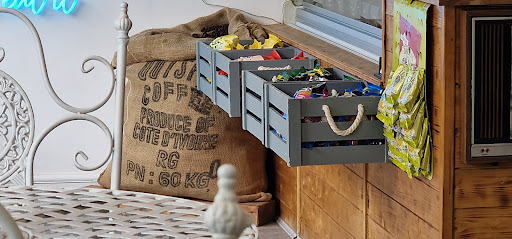 Photo of Wrapitta - 88 Sheep St, Bicester OX26 6LP