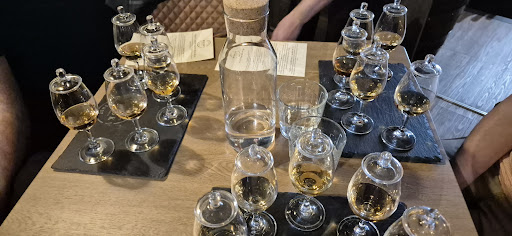 Photo of The Everest - 476 Union St, Aberdeen AB10 1TS