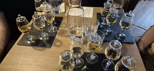 Photo of The Everest - 476 Union St, Aberdeen AB10 1TS