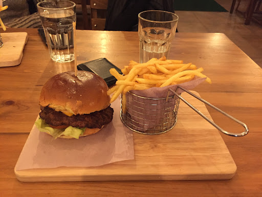 Photo of Erbil Restaurant - 156 City Rd, Cardiff CF24 3DR