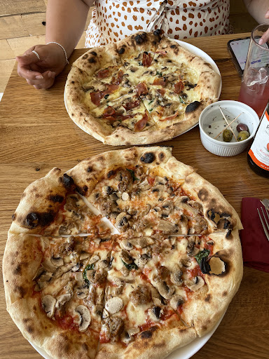 Photo of Fizz n Flour - 120 Cowbridge Rd E, Canton, Cardiff CF11 9DX