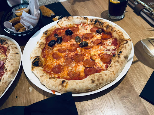 Photo of Fizz n Flour - 120 Cowbridge Rd E, Canton, Cardiff CF11 9DX