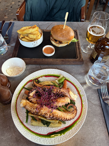 Photo of The Sultan - The Big Windsor, Stuart Pl, Cardiff CF10 5BU