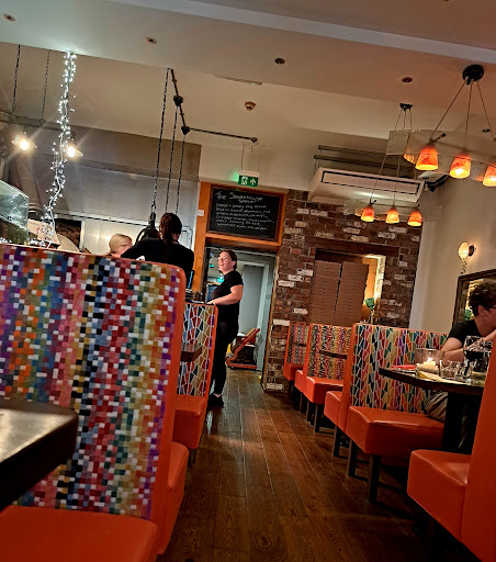 Photo of Tân Woodfired Pizza - 5 Palace St, Caernarfon LL55 1RR